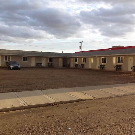 King'S Hotel & Motel By Elevate Rooms Shaunavon Ngoại thất bức ảnh