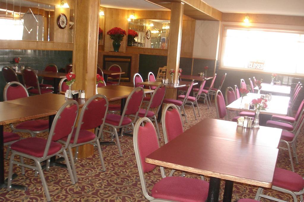 King'S Hotel & Motel By Elevate Rooms Shaunavon Ngoại thất bức ảnh